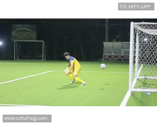 足球巨星精彩射门集锦尽显技术与风采的完美瞬间